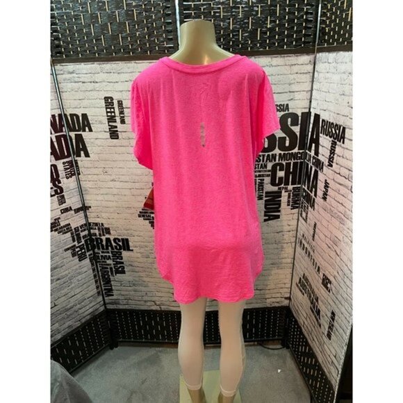 Reebok Plus 2X Pink Logo Scoop Neck Step-Hem Short Sleeve Top - Picture 4 of 6
